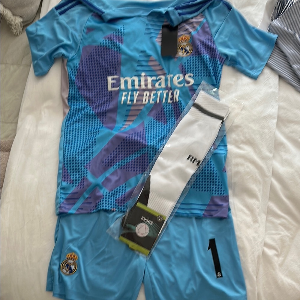 Men’s Real Madrid Courtois kit